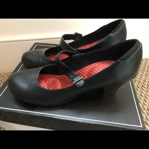 Tilted Kilt Non Slip Heels